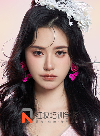 海口红妆化妆培训学校新娘晨袍妆，纯欲减龄少女心！