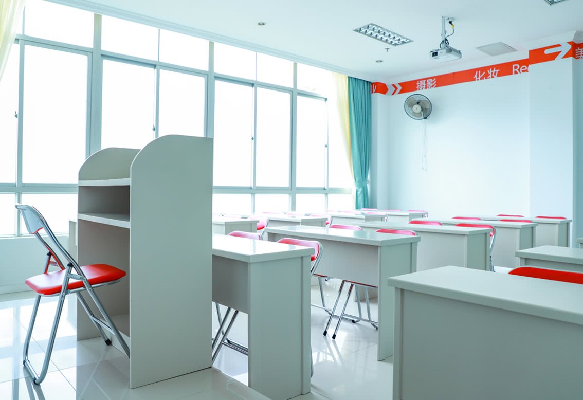 海口红妆美容教学理论学习室
